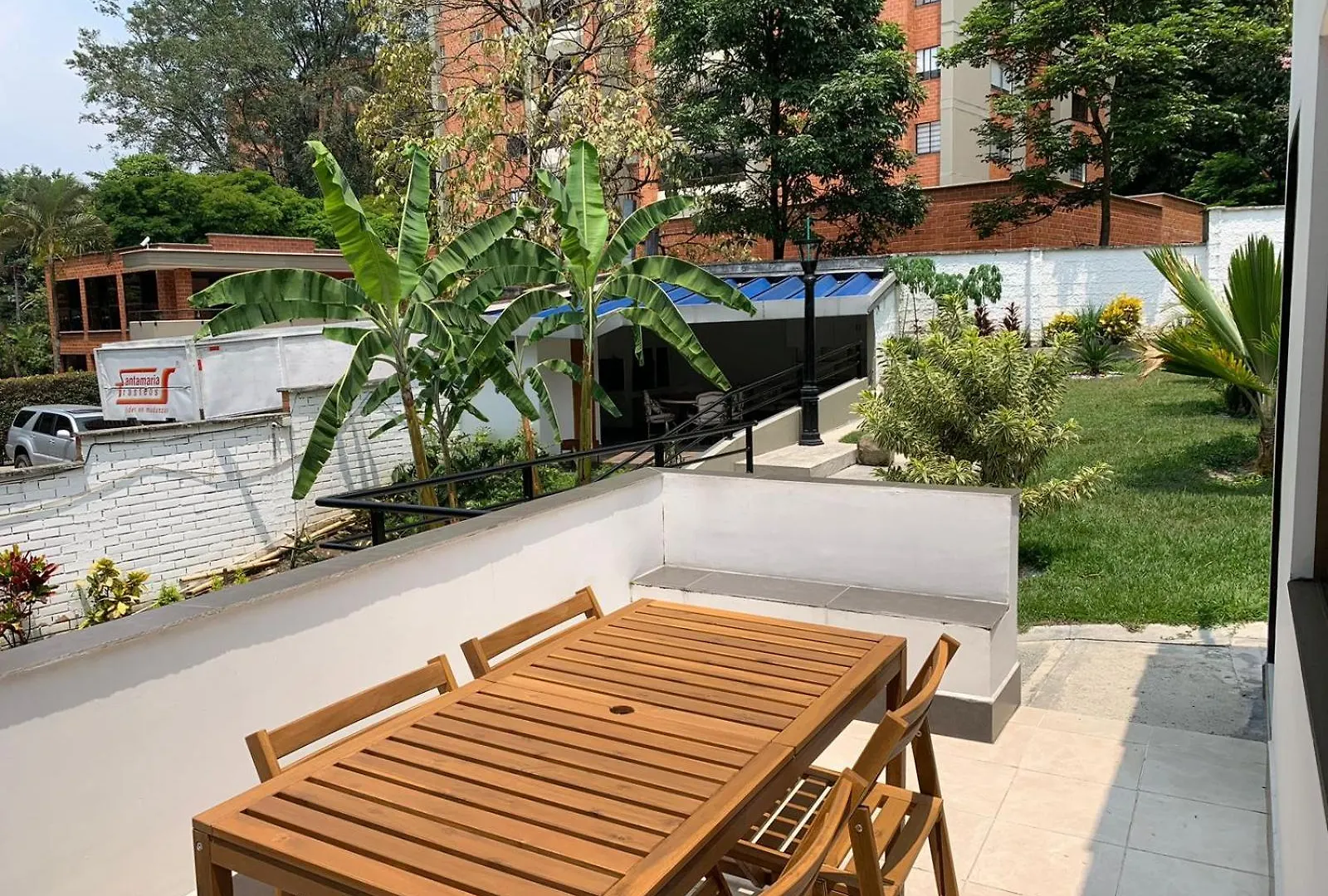 Apartamento El Poblado, La Frontera Medellín 0*,