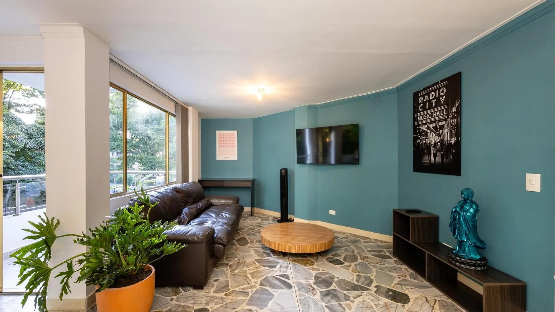 Apartamento El Poblado, La Frontera Medellín