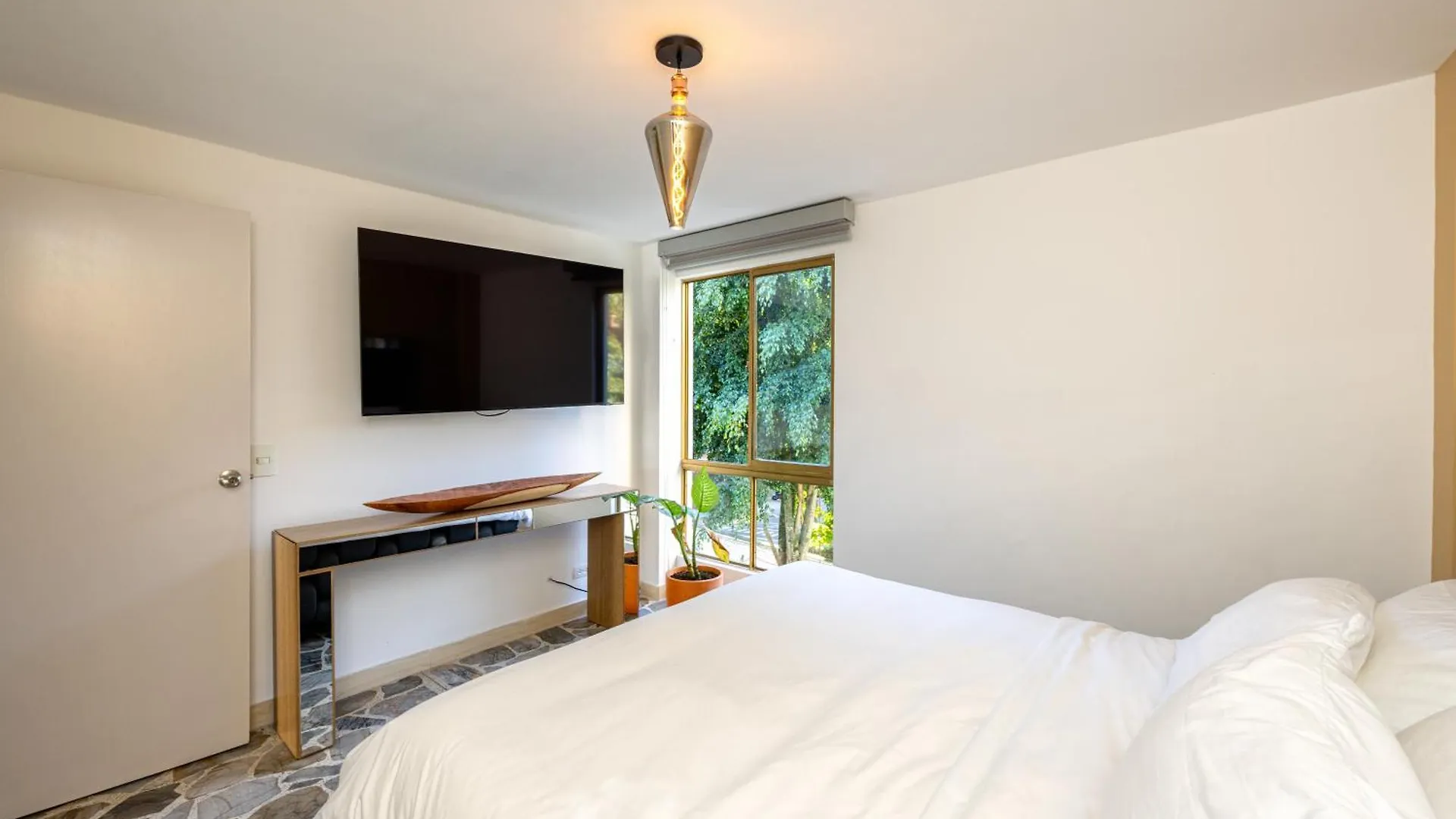 Apartamento El Poblado, La Frontera Medellín