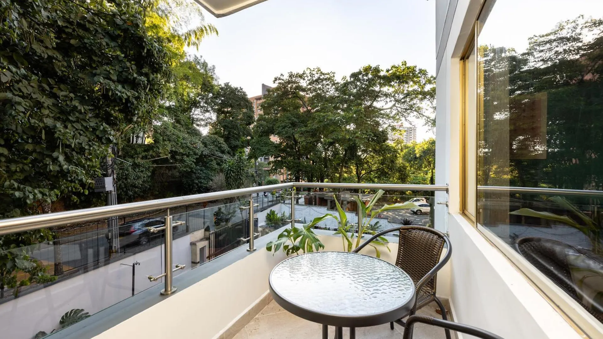 Apartamento El Poblado, La Frontera Medellín 0*,  Colombia