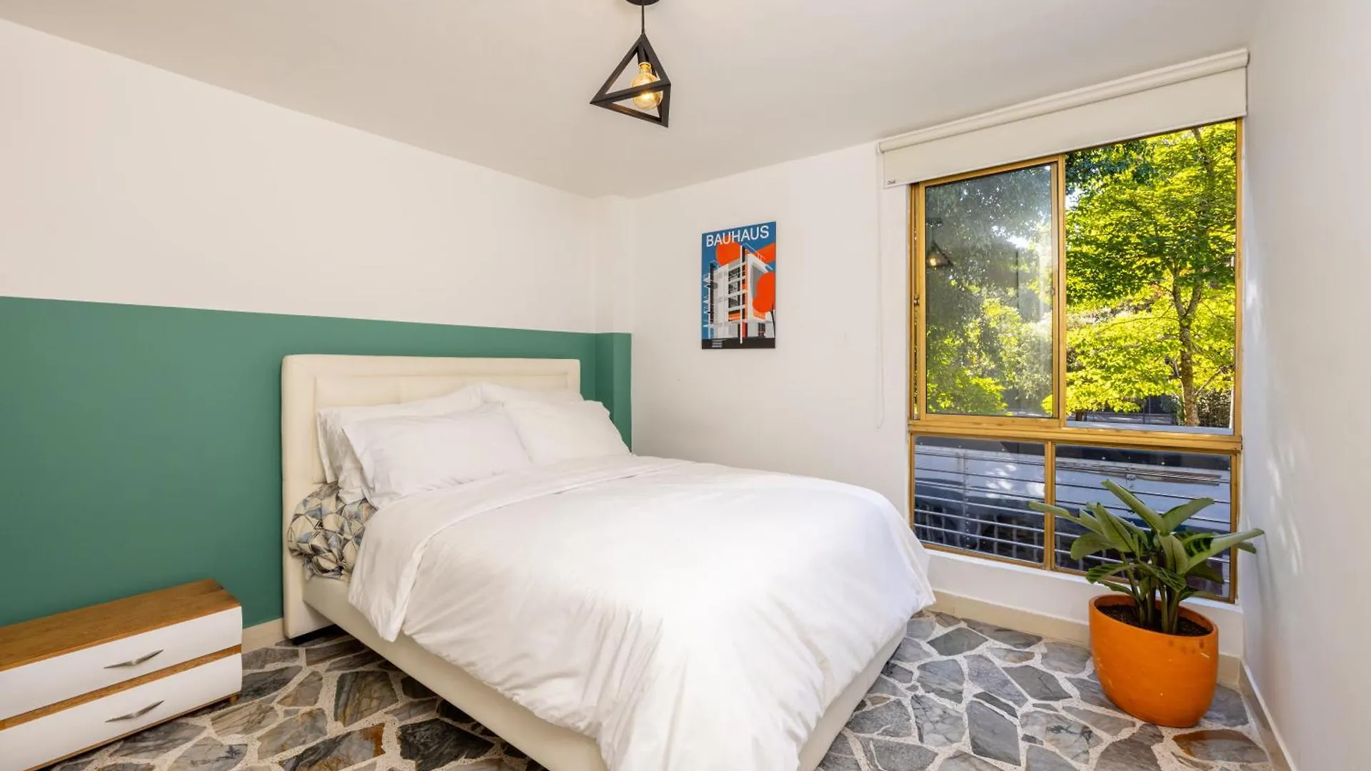 Apartamento El Poblado, La Frontera Medellín