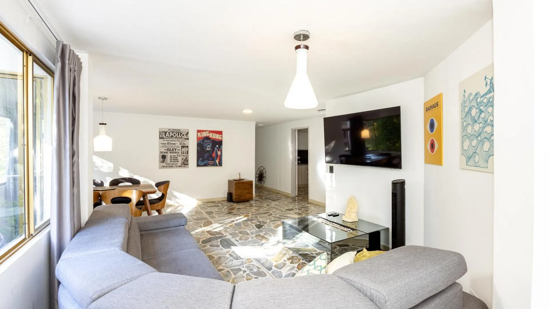 Apartamento El Poblado, La Frontera Medellín Colombia