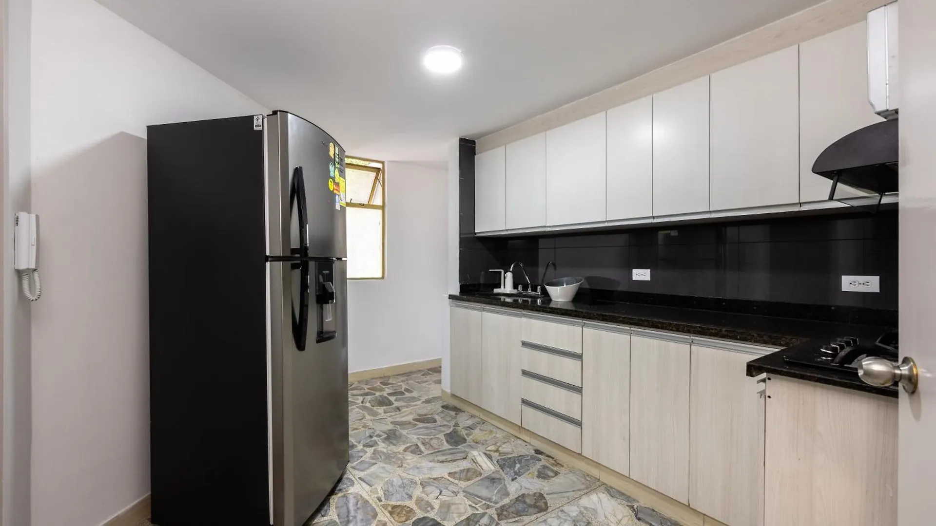 Apartamento El Poblado, La Frontera Medellín