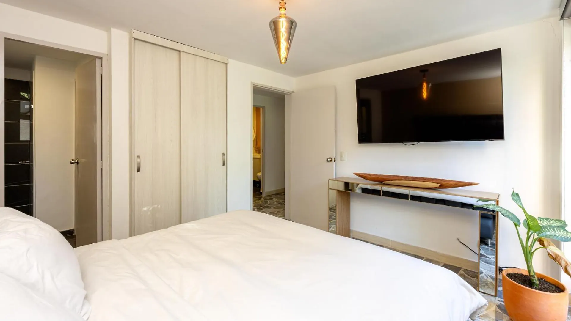 El Poblado, La Frontera Apartment Medellin