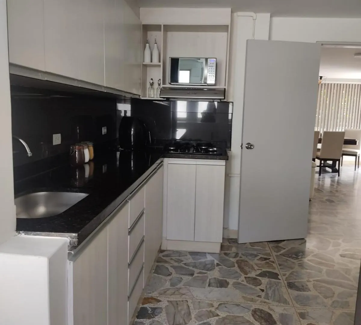 Apartament El Poblado, La Frontera Medellín