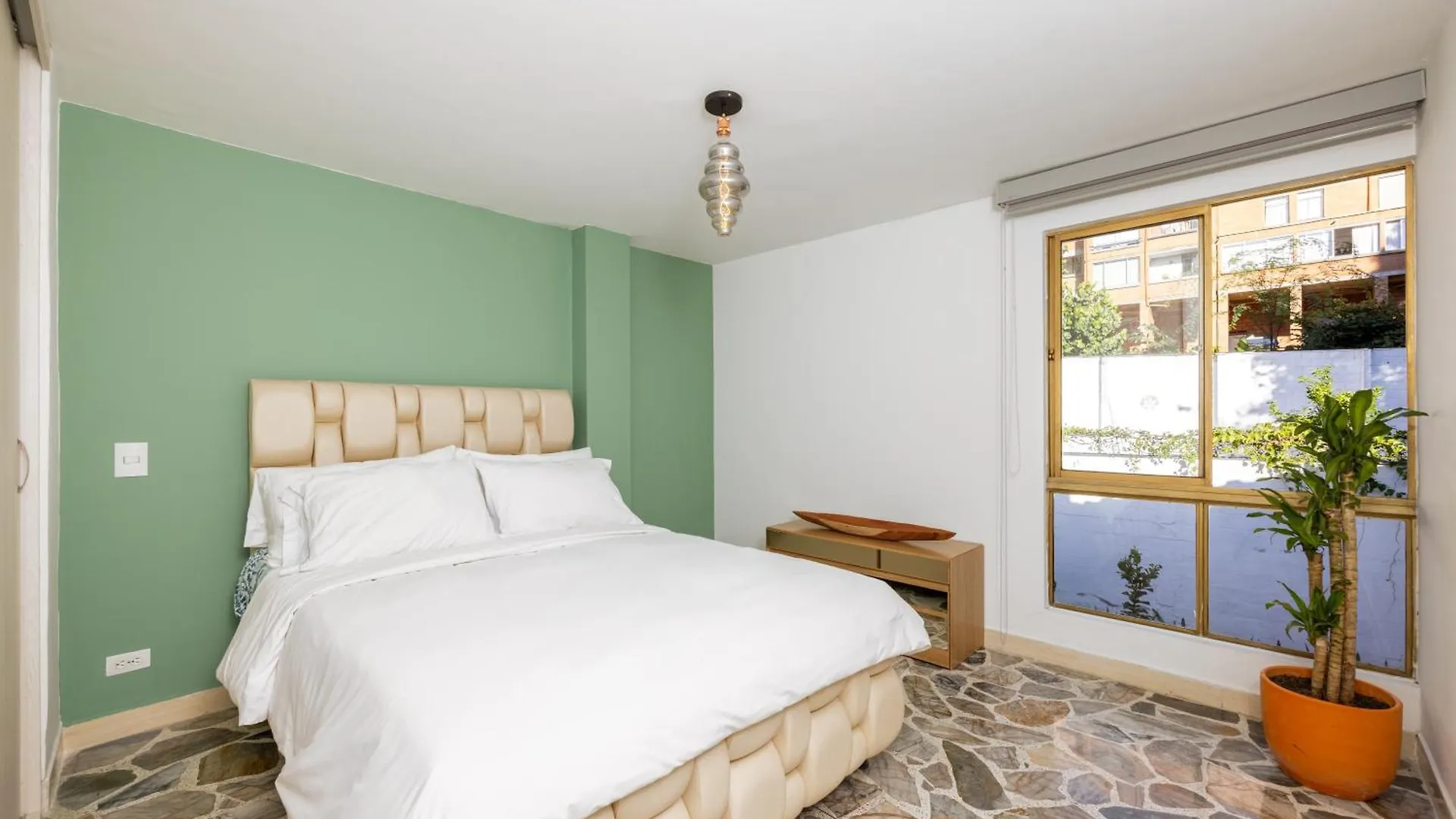 Apartament El Poblado, La Frontera Medellín