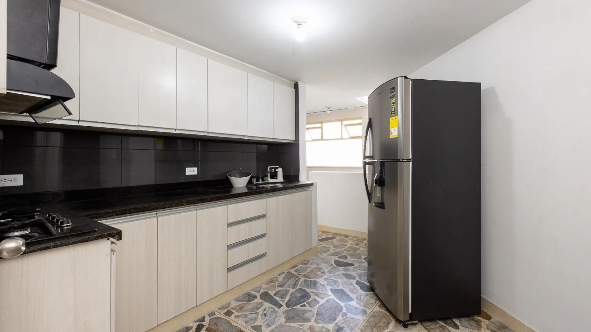 Apartament El Poblado, La Frontera Medellín